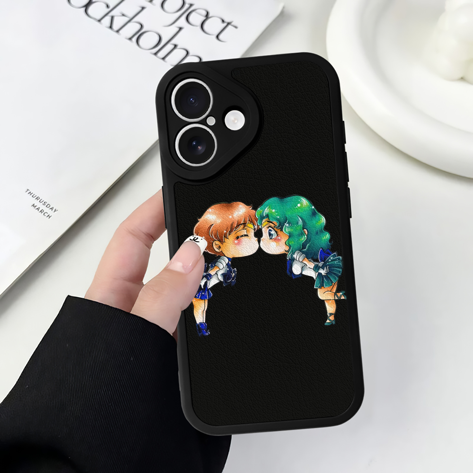 （画像用） 美少女戦士セーラームーン 天王はるか Sailor Moon Tenoh Haruka 【iPhone 16シリーズ対応】シリコンスマホケース（レザー調） 材質：シリコン
